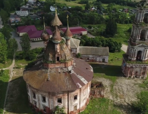 «Возрождение сельских жемчужин»: фонд "Белый Ирис" восстанавливает уникальный храм в Ярославской области